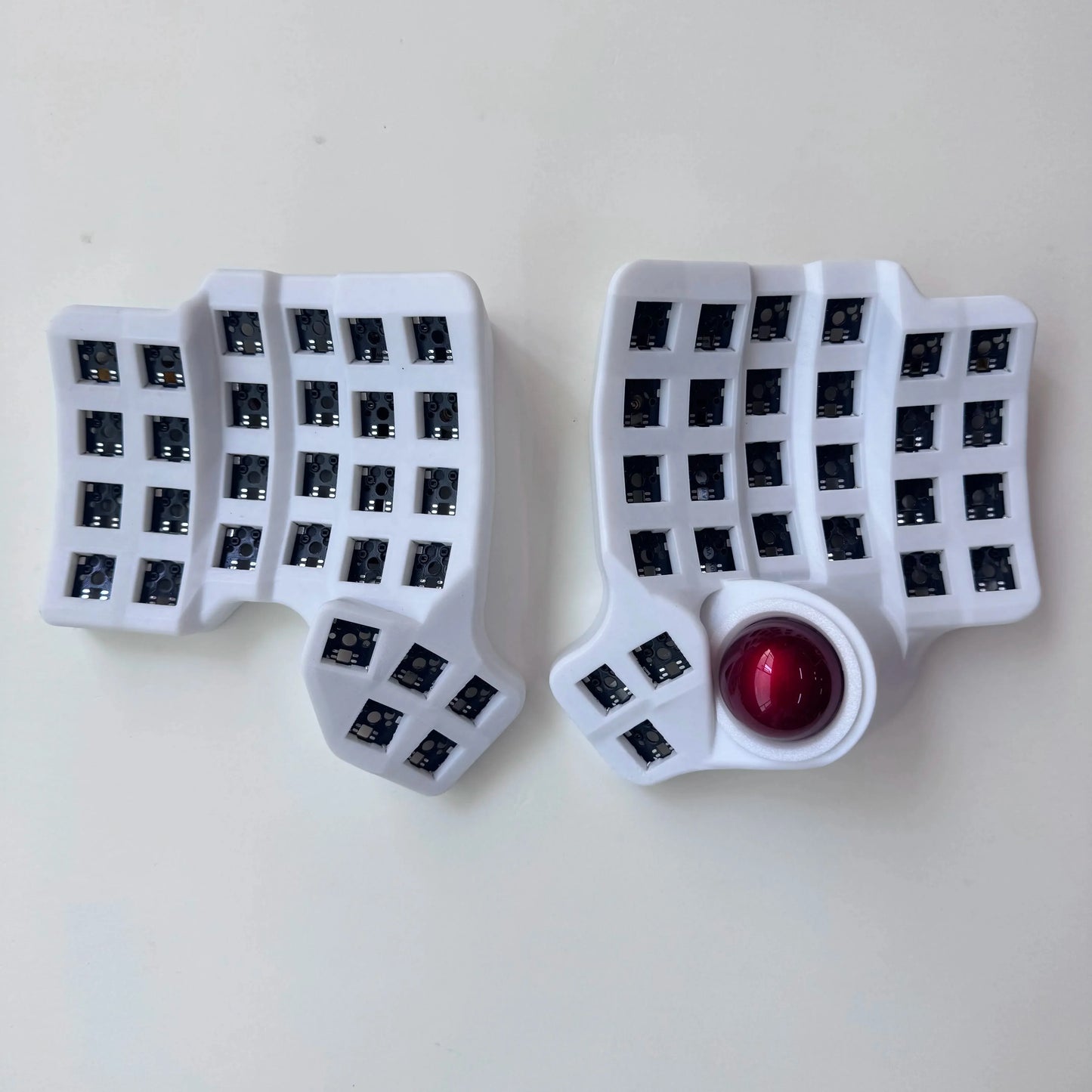Charybdis Split Keyboard Kit 4x6 Custom Wired/Wireless Hotswap Mechanical Keyboard with Plam Rest/stand/Trackball Game Accessory